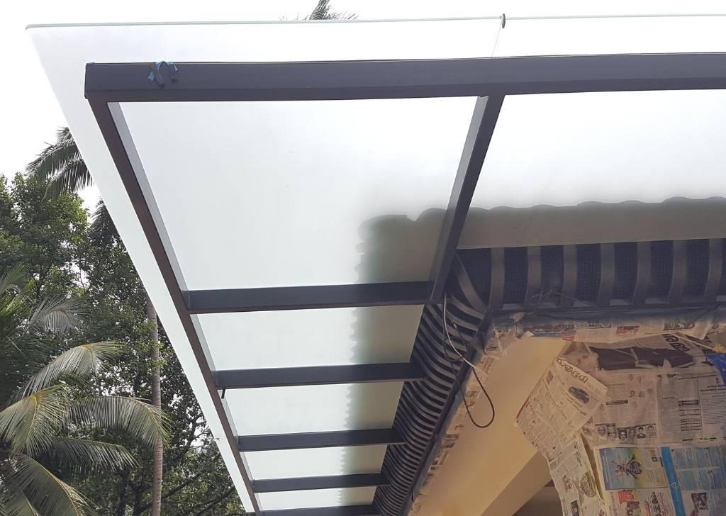 balcony glass roof design